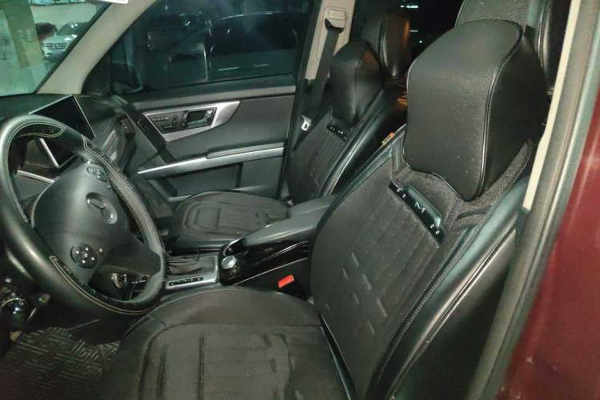 Used Mercedes-Benz GLK-Class 2010 GLK 300 4MATIC Fashion Model Left Front Seat