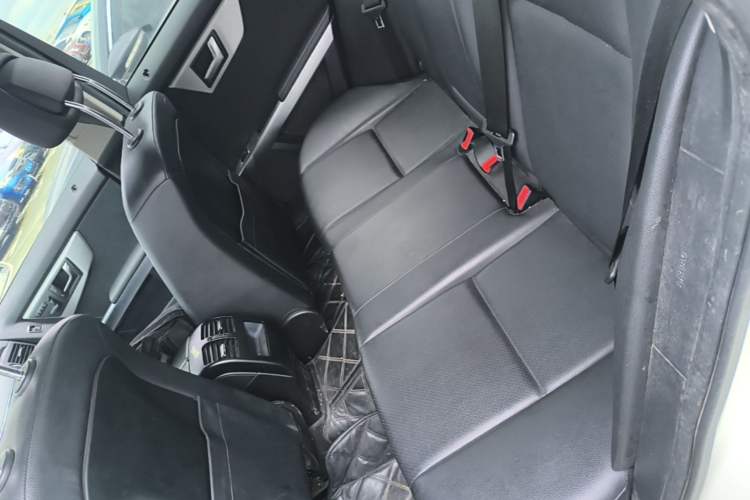 Used Mercedes-Benz GLK-Class 2010 GLK 300 4MATIC Fashion Model Left Rear Seat