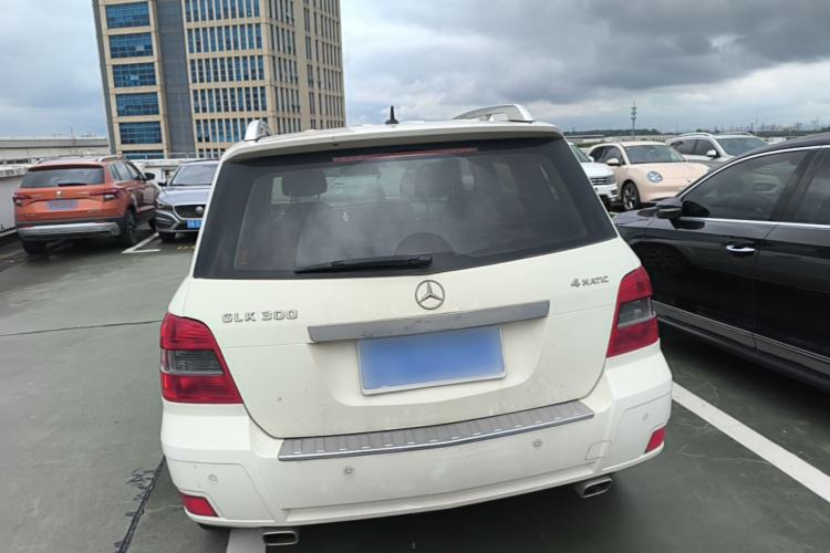 Used Mercedes-Benz GLK-Class 2010 GLK 300 4MATIC Fashion Model Rear