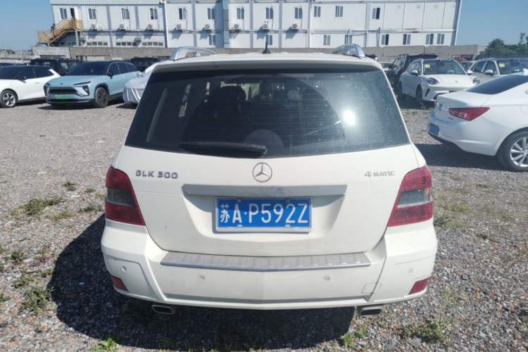 Used Mercedes-Benz GLK-Class 2010 GLK 300 4MATIC Fashion Model Rear