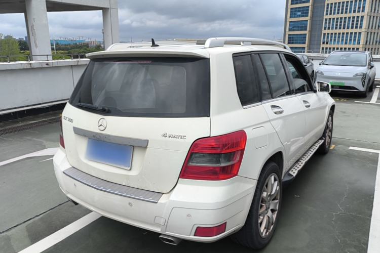 Used Mercedes-Benz GLK-Class 2010 GLK 300 4MATIC Fashion Model Rear Right 45 Deg