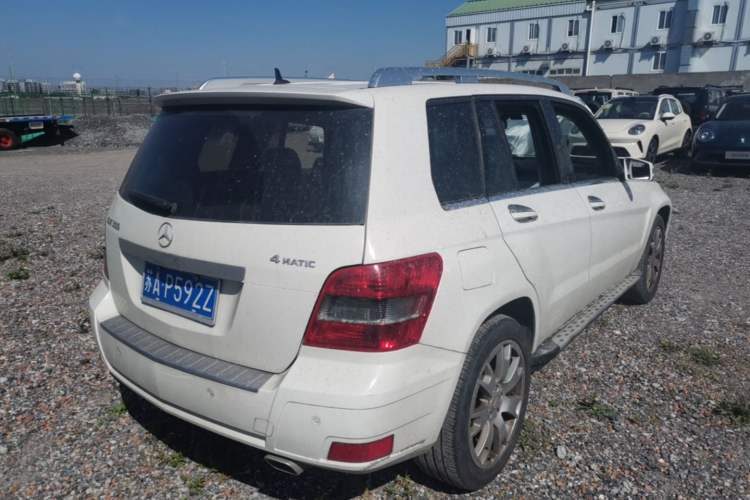 Used Mercedes-Benz GLK-Class 2010 GLK 300 4MATIC Fashion Model Rear Right 45 Deg