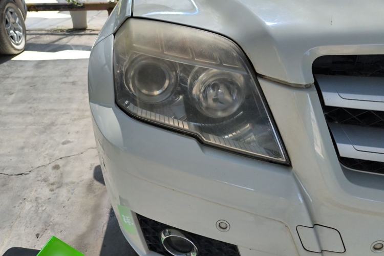 Used Mercedes-Benz GLK-Class 2010 GLK 300 4MATIC Fashion Model Right Front Headlight