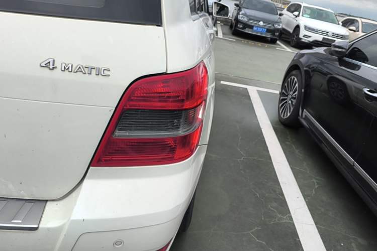 Used Mercedes-Benz GLK-Class 2010 GLK 300 4MATIC Fashion Model Right Rear Taillight