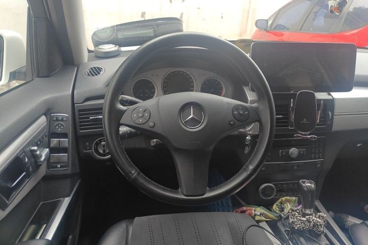 Used Mercedes-Benz GLK-Class 2010 GLK 300 4MATIC Fashion Model Steering Wheel