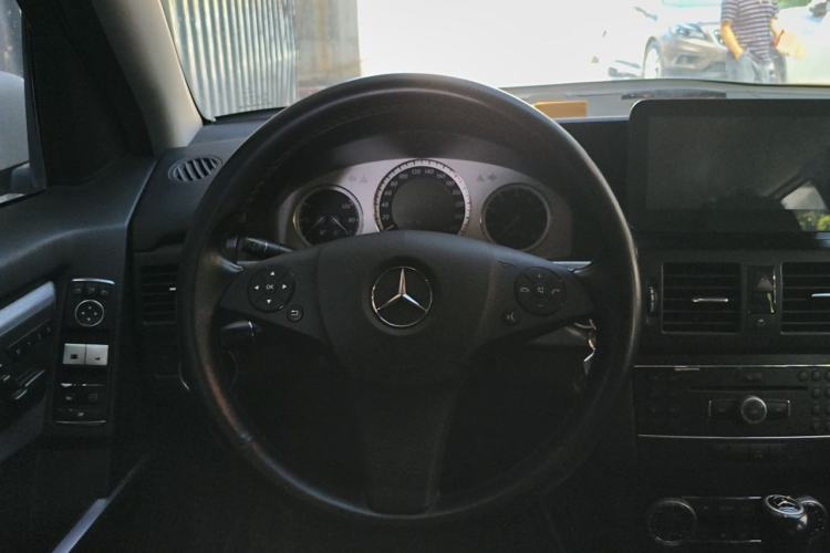 Used Mercedes-Benz GLK-Class 2010 GLK 300 4MATIC Fashion Model Steering Wheel