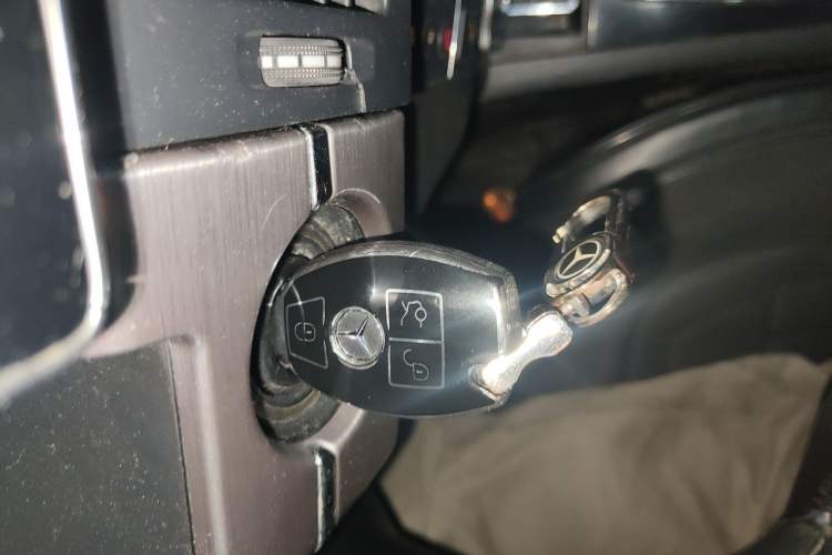 Used Mercedes-Benz GLK-Class 2010 GLK 300 4MATIC Fashion Model Vehicle Key