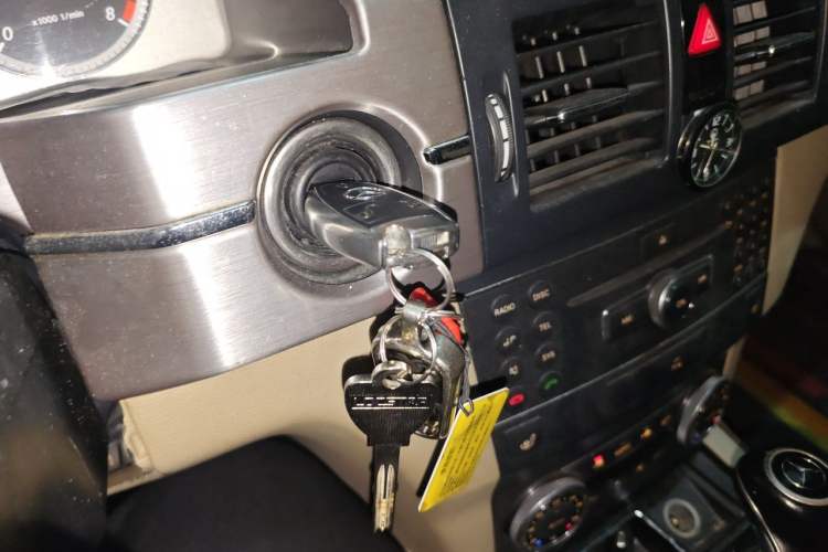 Used Mercedes-Benz GLK-Class 2010 GLK 300 4MATIC Fashion Model Vehicle Key