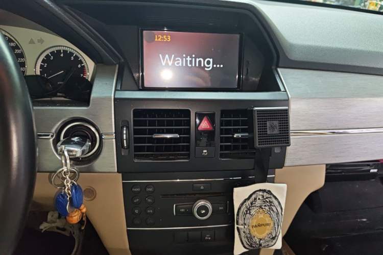Used Mercedes-Benz GLK-Class 2011 GLK 300 4MATIC Dynamic Model Audio And AC Panel