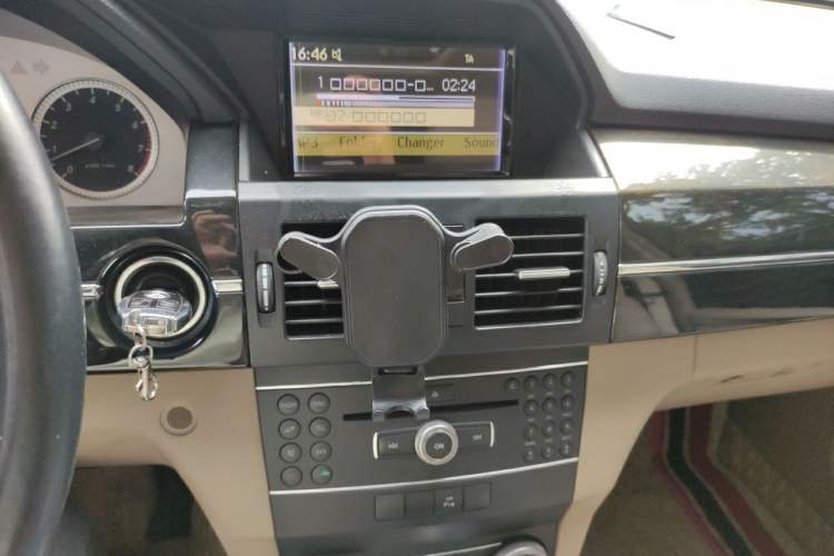 Used Mercedes-Benz GLK-Class 2011 GLK 300 4MATIC Fashion Model Audio And AC Panel