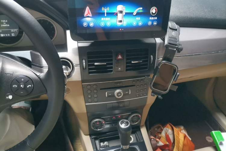 Used Mercedes-Benz GLK-Class 2011 GLK 300 4MATIC Dynamic Model Audio And AC Panel