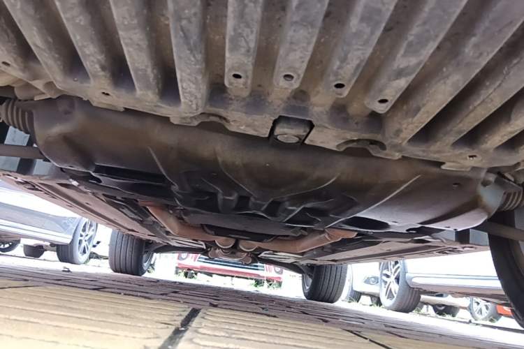Used Mercedes-Benz GLK-Class 2011 GLK 300 4MATIC Fashion Model Chassis Front