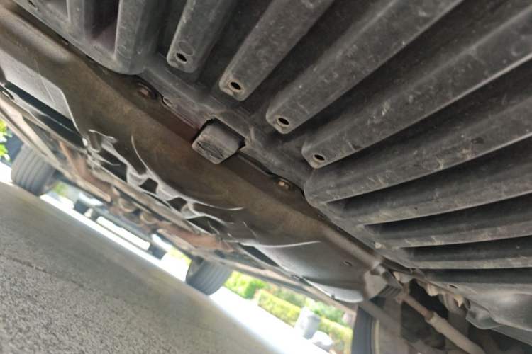 Used Mercedes-Benz GLK-Class 2011 GLK 300 4MATIC Dynamic Model Chassis Front