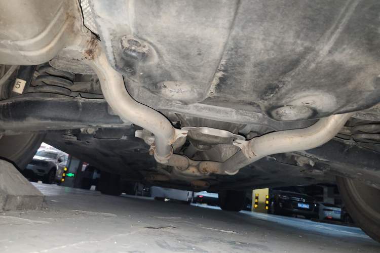 Used Mercedes-Benz GLK-Class 2011 GLK 300 4MATIC Fashion Model Chassis Rear