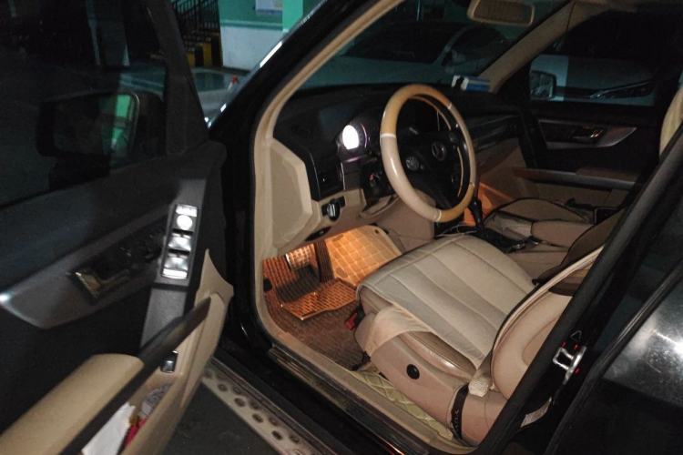 Used Mercedes-Benz GLK-Class 2011 GLK 300 4MATIC Luxury Model Driver Seat