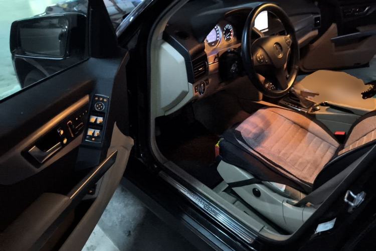 Used Mercedes-Benz GLK-Class 2011 GLK 300 4MATIC Fashion Model Driver Seat