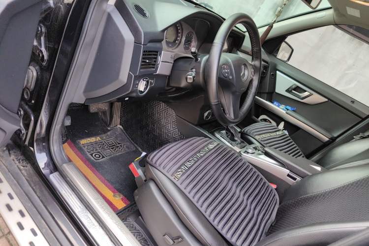 Used Mercedes-Benz GLK-Class 2011 GLK 300 4MATIC Dynamic Model Driver Seat