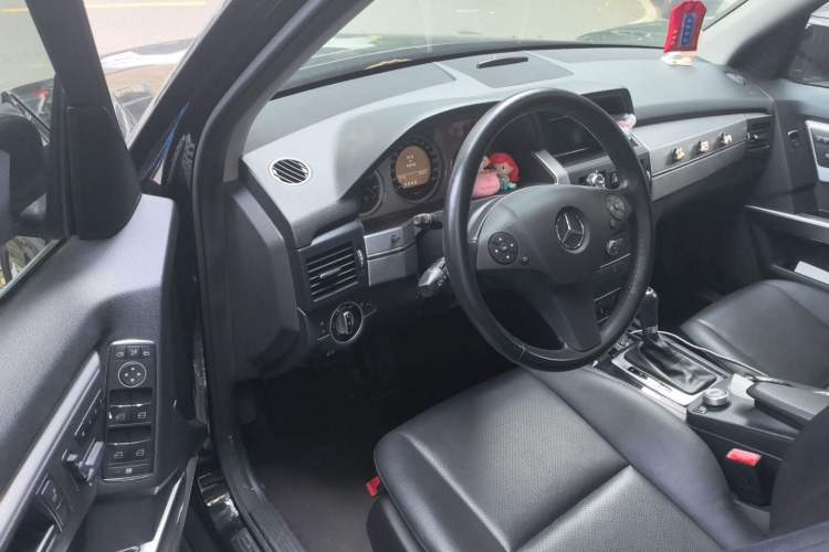 Used Mercedes-Benz GLK-Class 2011 GLK 300 4MATIC Fashion Model Driver Seat