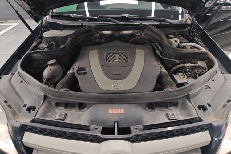 Used Mercedes-Benz GLK-Class 2011 GLK 300 4MATIC Fashion Model Engine Bay