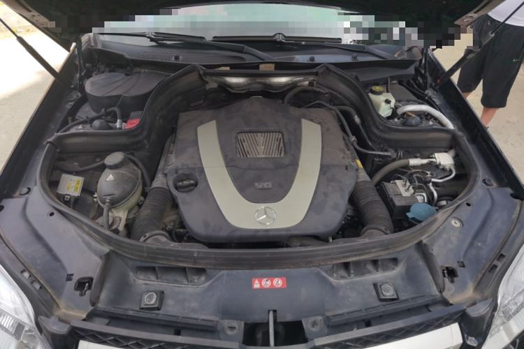 Used Mercedes-Benz GLK-Class 2011 GLK 300 4MATIC Dynamic Model Engine Bay