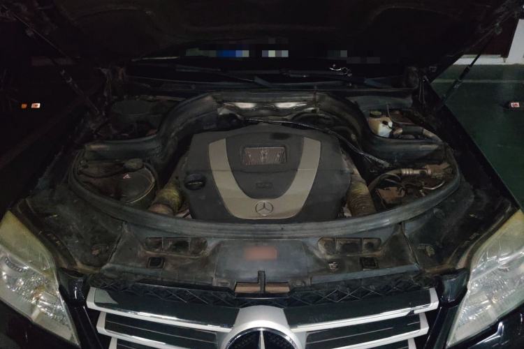 Used Mercedes-Benz GLK-Class 2011 GLK 350 4MATIC Engine Bay