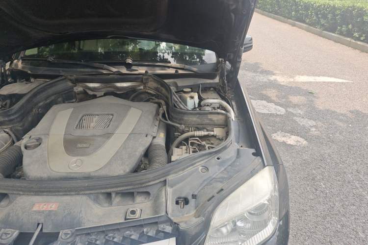 Used Mercedes-Benz GLK-Class 2011 GLK 300 4MATIC Dynamic Model Engine Bay Left