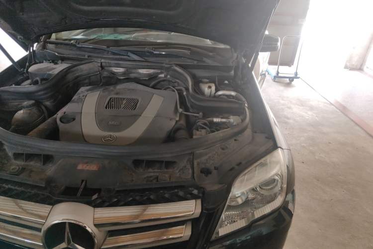 Used Mercedes-Benz GLK-Class 2011 GLK 300 4MATIC Fashion Model Engine Bay Left