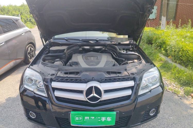 Used Mercedes-Benz GLK-Class 2011 GLK 300 4MATIC Dynamic Model Engine Bay