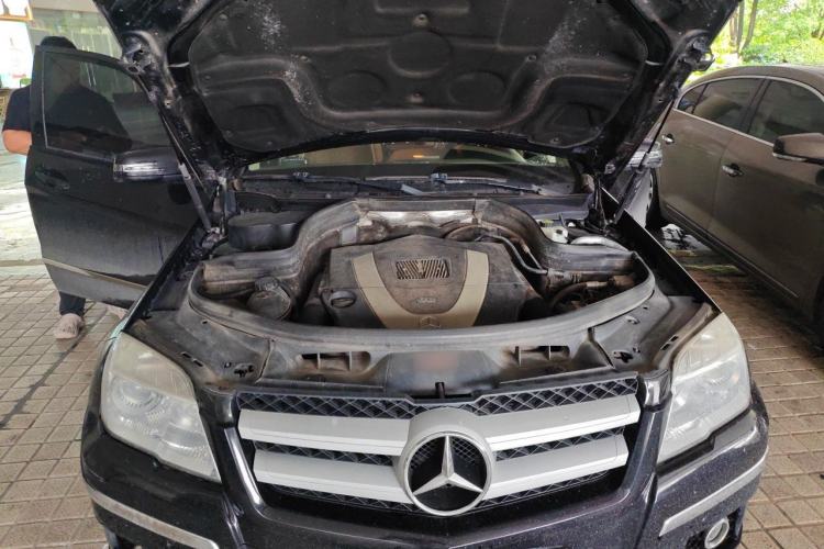 Used Mercedes-Benz GLK-Class 2011 GLK 300 4MATIC Dynamic Model Engine Bay