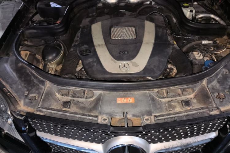 Used Mercedes-Benz GLK-Class 2011 GLK 300 4MATIC Dynamic Model Engine Bay