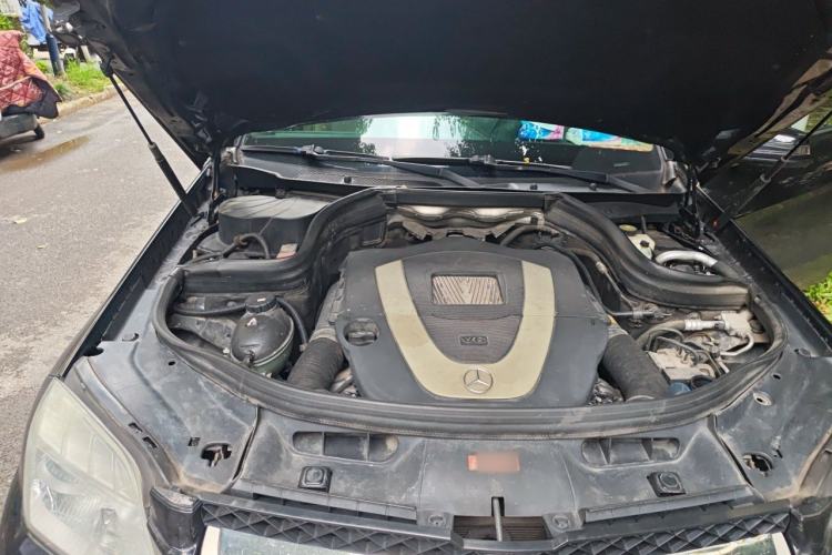 Used Mercedes-Benz GLK-Class 2011 GLK 300 4MATIC Dynamic Model Engine Bay Right