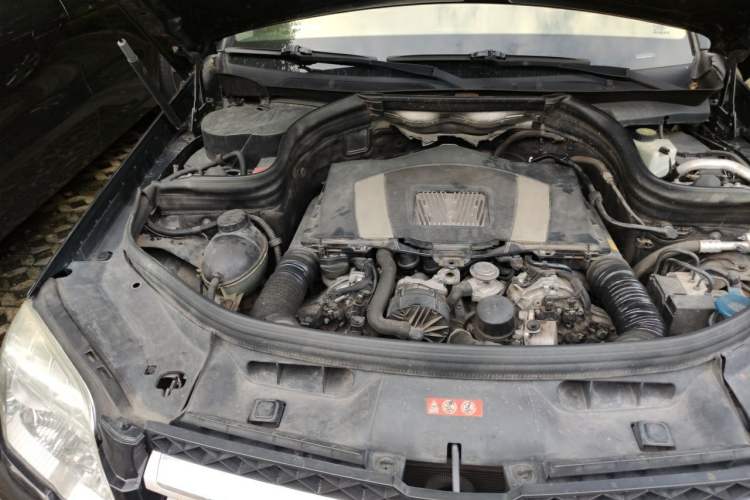Used Mercedes-Benz GLK-Class 2011 GLK 300 4MATIC Fashion Model Engine Bay Right