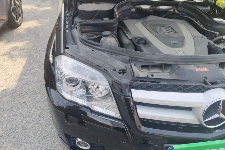 Used Mercedes-Benz GLK-Class 2011 GLK 300 4MATIC Dynamic Model Engine Bay Right