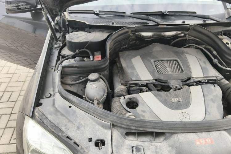 Used Mercedes-Benz GLK-Class 2011 GLK 300 4MATIC Fashion Model Engine Bay Right