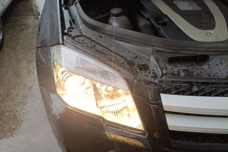 Used Mercedes-Benz GLK-Class 2011 GLK 300 4MATIC Dynamic Model Engine Bay Right