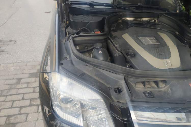 Used Mercedes-Benz GLK-Class 2011 GLK 350 4MATIC Engine Bay Right