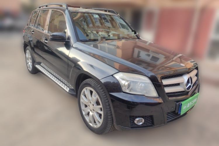Used Mercedes-Benz GLK-Class 2011 GLK 300 4MATIC Dynamic Model Front Right 45 Deg