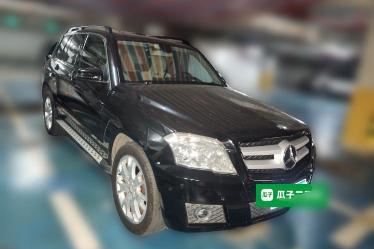 Used Mercedes-Benz GLK-Class 2011 GLK 300 4MATIC Fashion Model Front Right 45 Deg