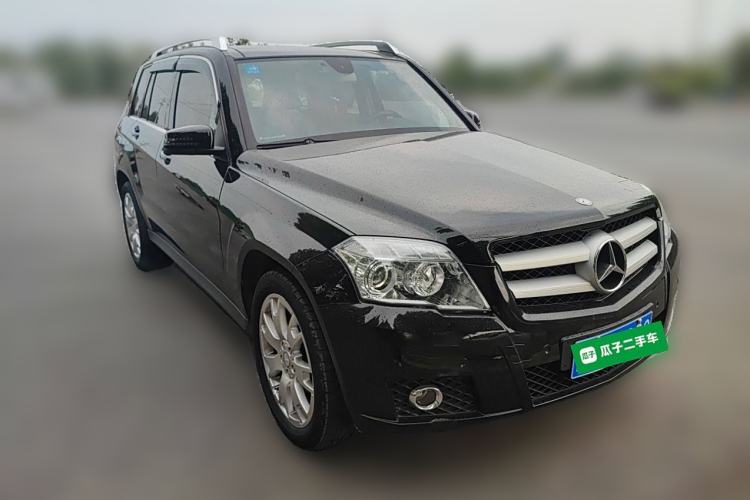 Used Mercedes-Benz GLK-Class 2011 GLK 300 4MATIC Fashion Model Front Right 45 Deg