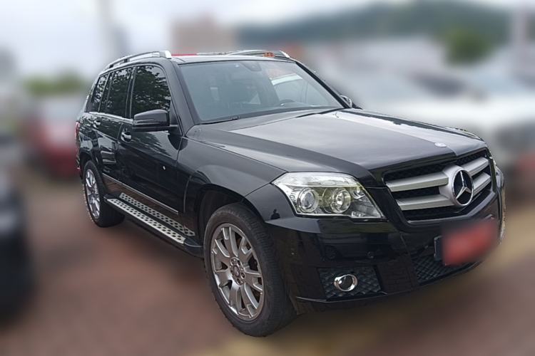 Used Mercedes-Benz GLK-Class 2011 GLK 300 4MATIC Fashion Model Front Right 45 Deg