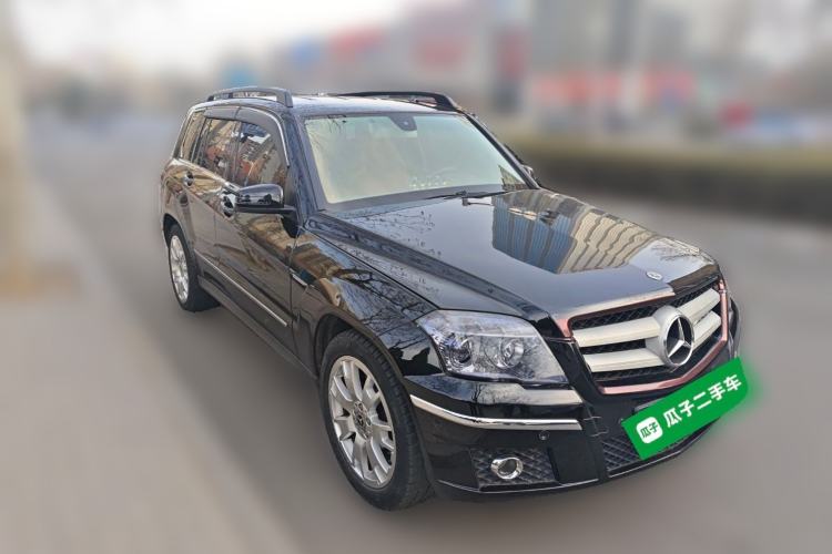 Used Mercedes-Benz GLK-Class 2011 GLK 300 4MATIC Dynamic Model Front Right 45 Deg