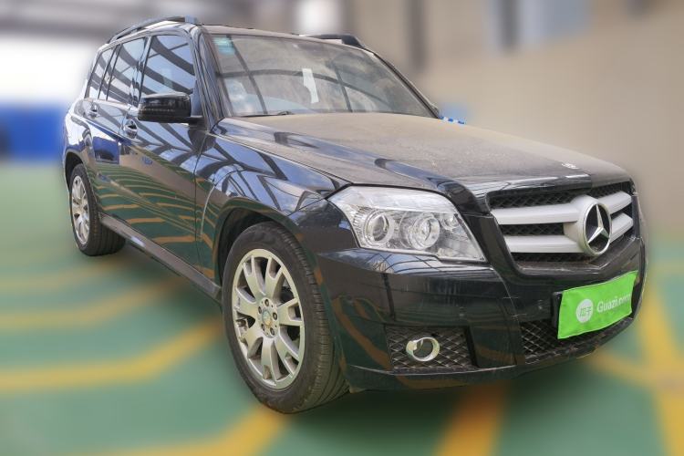 Used Mercedes-Benz GLK-Class 2011 GLK 300 4MATIC Dynamic Model Front Right 45 Deg