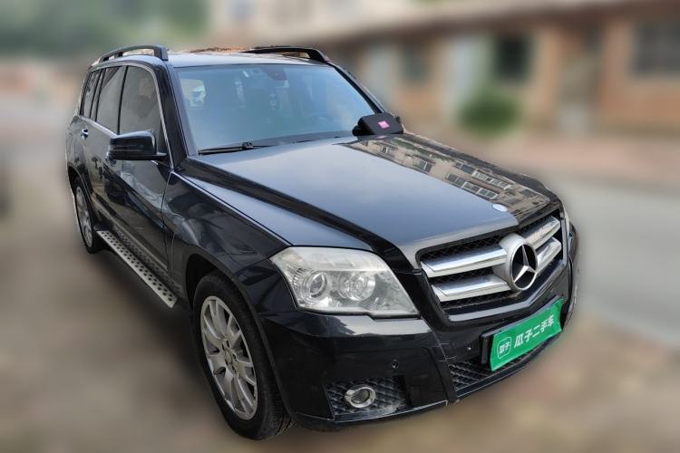 Used Mercedes-Benz GLK-Class 2011 GLK 300 4MATIC Dynamic Model Front Right 45 Deg