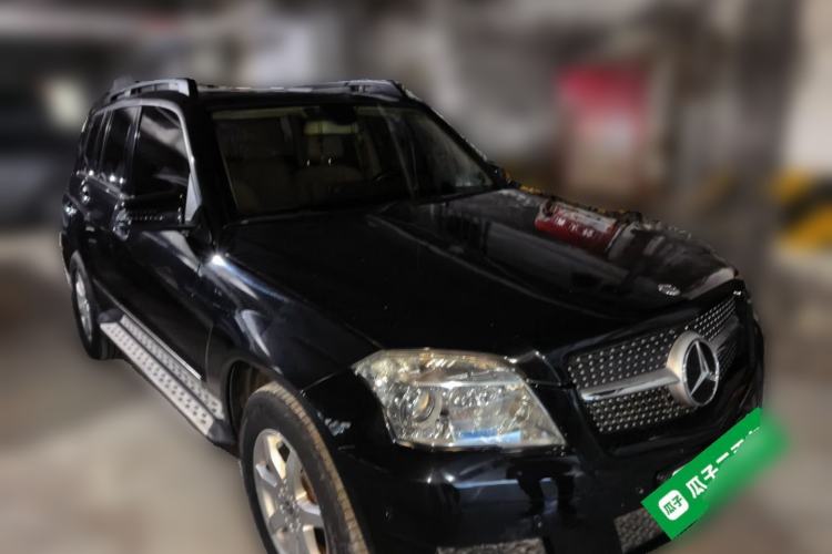 Used Mercedes-Benz GLK-Class 2011 GLK 300 4MATIC Dynamic Model Front Right 45 Deg