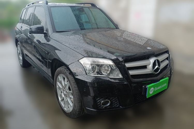 Used Mercedes-Benz GLK-Class 2011 GLK 300 4MATIC Dynamic Model Front Right 45 Deg