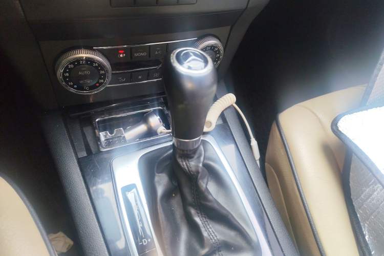 Used Mercedes-Benz GLK-Class 2011 GLK 350 4MATIC Gear Lever