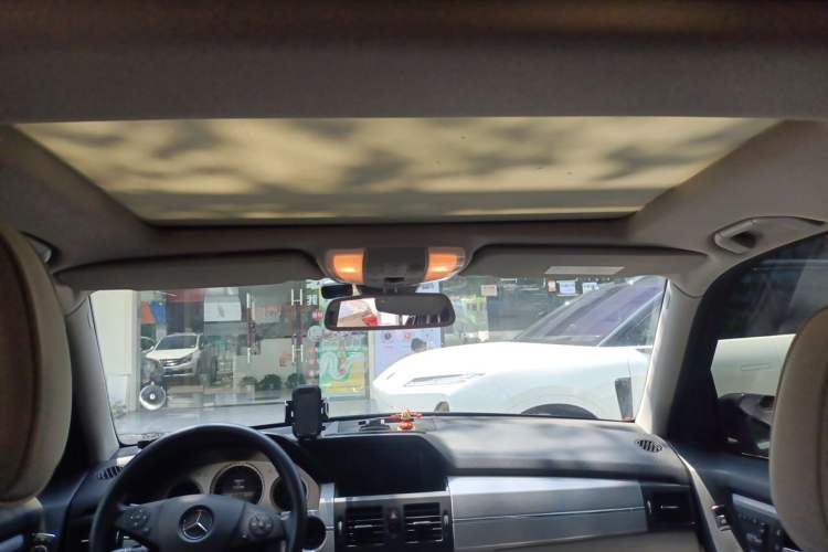 Used Mercedes-Benz GLK-Class 2011 GLK 300 4MATIC Fashion Model Headliner