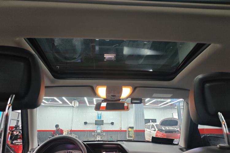 Used Mercedes-Benz GLK-Class 2011 GLK 300 4MATIC Fashion Model Headliner