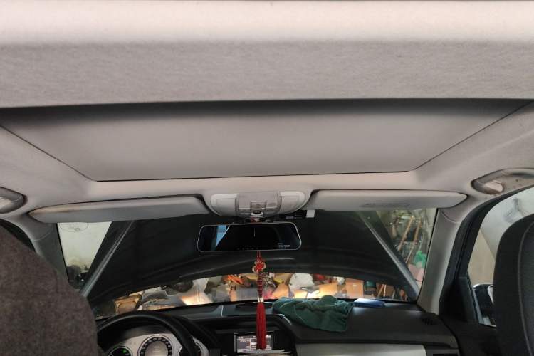 Used Mercedes-Benz GLK-Class 2011 GLK 300 4MATIC Fashion Model Headliner