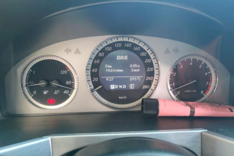 Used Mercedes-Benz GLK-Class 2011 GLK 300 4MATIC Dynamic Model Instrument Cluster